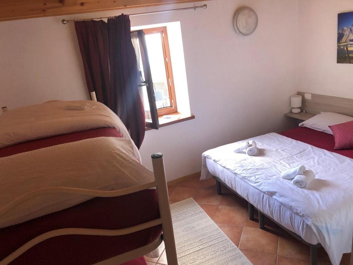 El Malget Villa Tuenno Eksteriør billede
